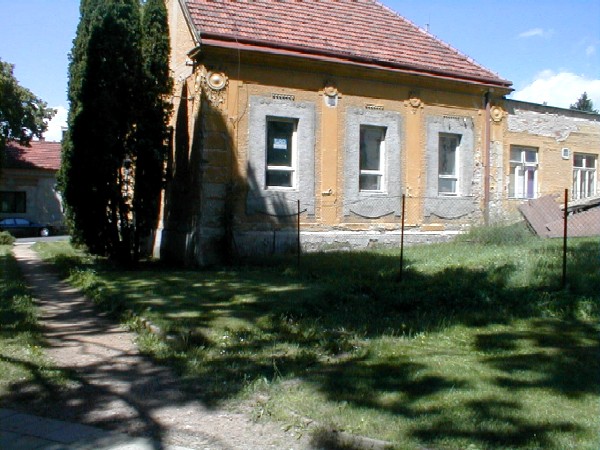 Současná budova staré nemocnice